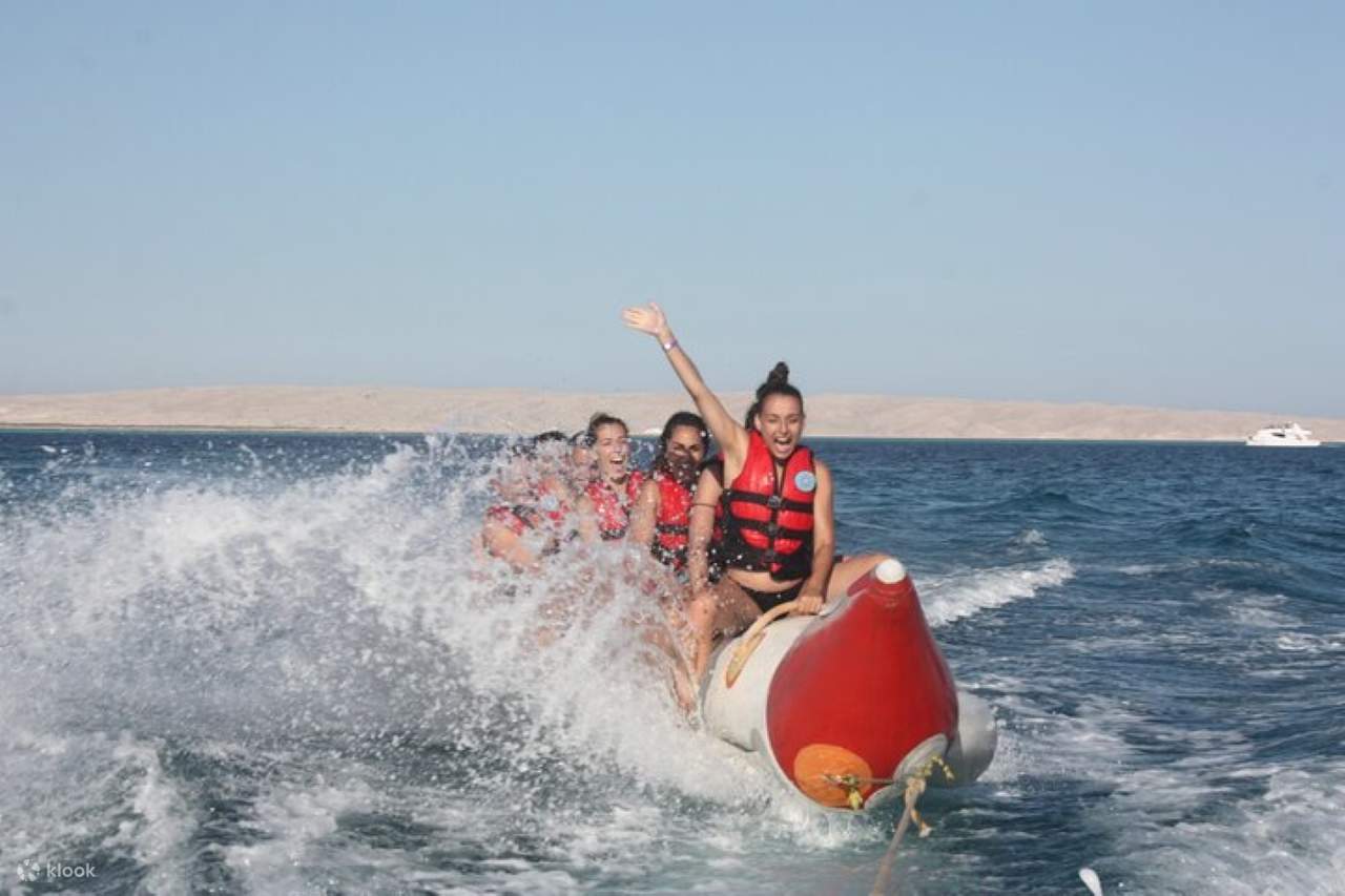 Gita in mare all'isola di Hula Hula con sport acquatici e pranzo – Hurghada