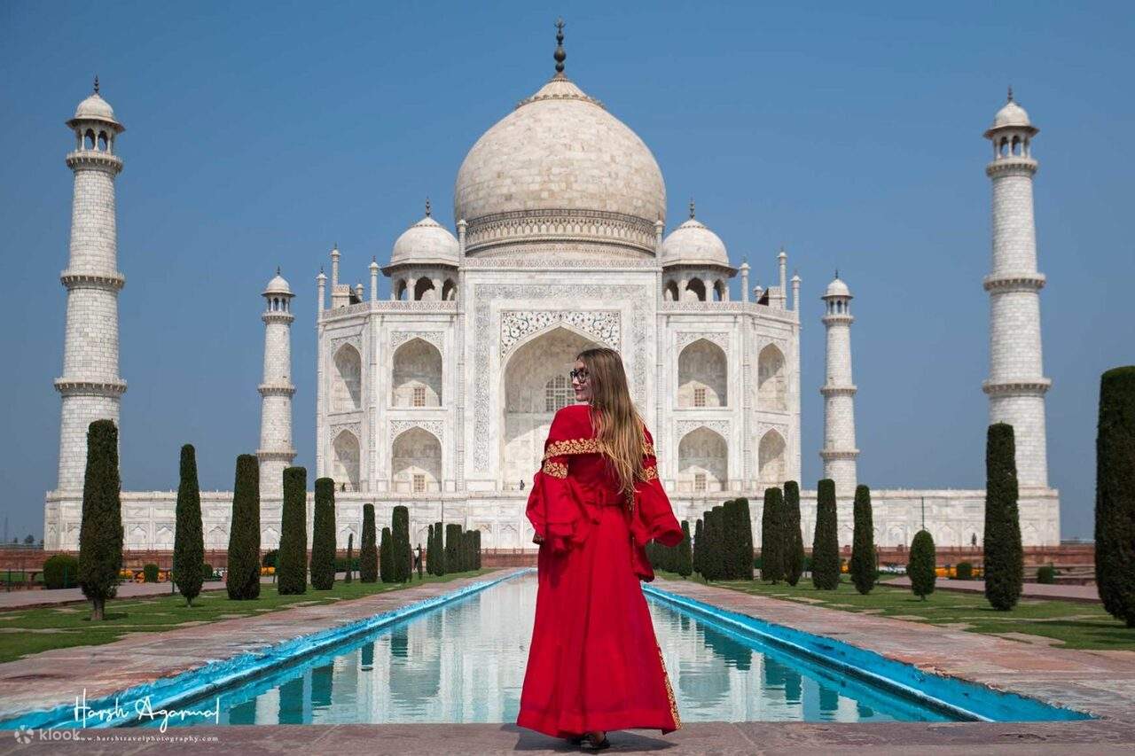 From Delhi: Same Day Taj Mahal & Agra Tour with Private Photographer