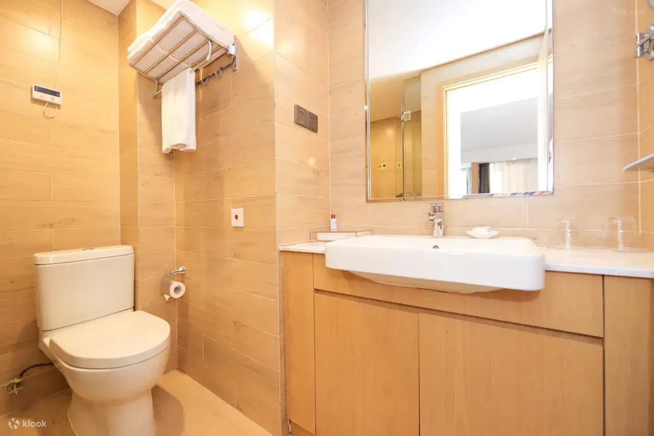 Peking University Hubei America and Beautiful Time Resort Hotel Accommodation Package