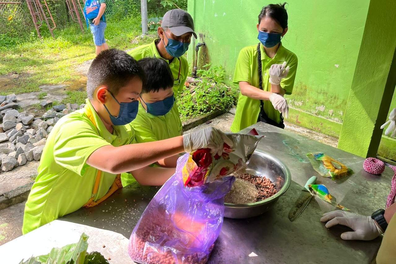 Trải nghiệm một ngày bảo tồn đười ươi ở Kuching, Sarawak