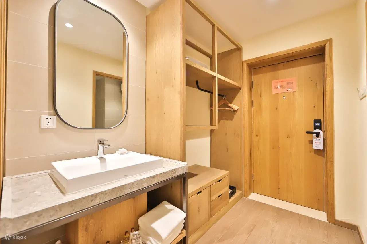 Beida Lake Mountain Lake Residence Hotel Accommodation Package