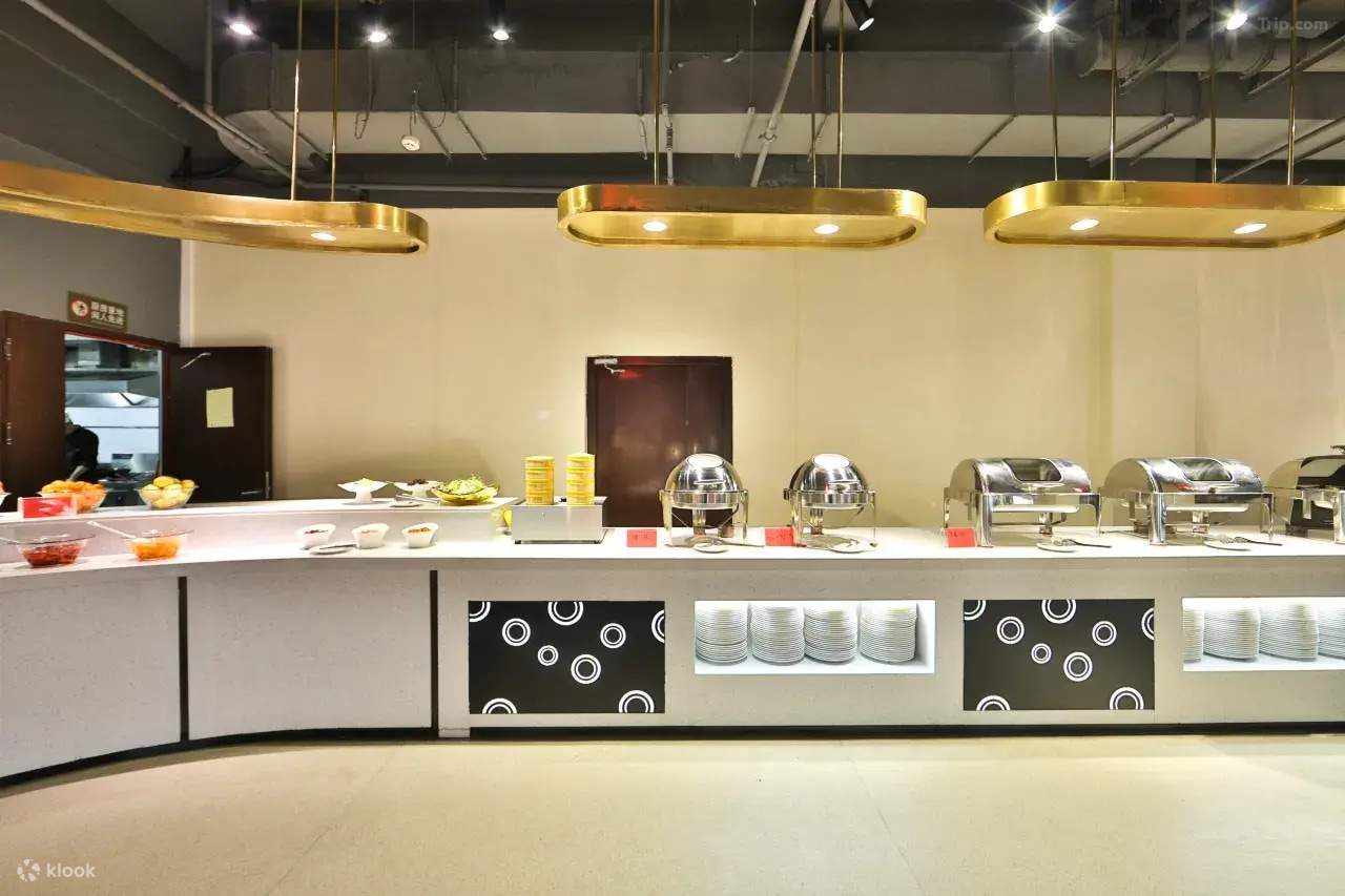 Peking University Hubei America and Beautiful Time Resort Hotel Accommodation Package