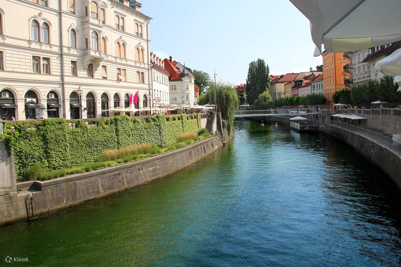 ljubljana slovenia to lake bled