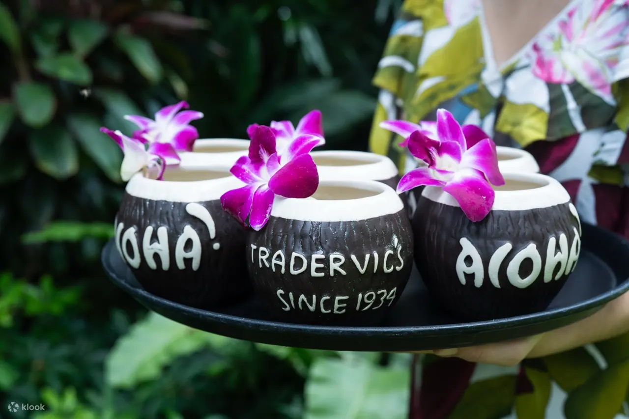 曼谷安纳塔拉河畔度假村的 Trader Vic's