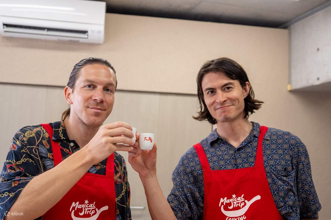 Pengalaman Memasak dan Sake di Rumah Ala Osaka