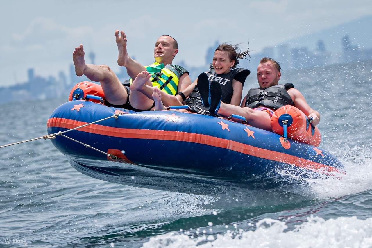 乘坐瘋狂沙發，嗨翻全場！