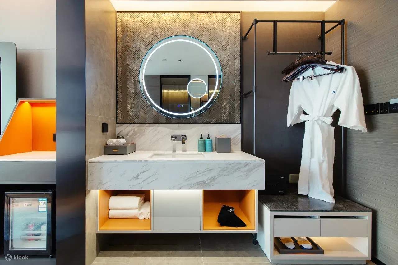 上海滴水湖临港诺富特酒店住宿套餐