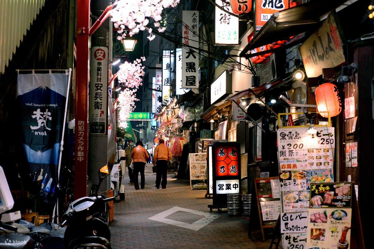 东京 夜 游