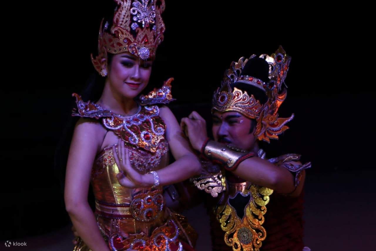 A Javanese dancer in traditional costume performs the Roro Jonggrang stone statue dance, a Javanese folk dance that tells the story of a princess who was turned into stone.