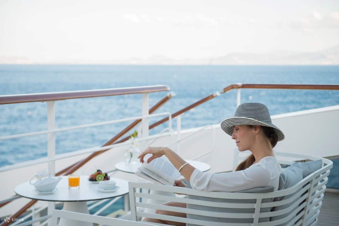 Baku boat tour on the Caspian Sea the world's largest lake