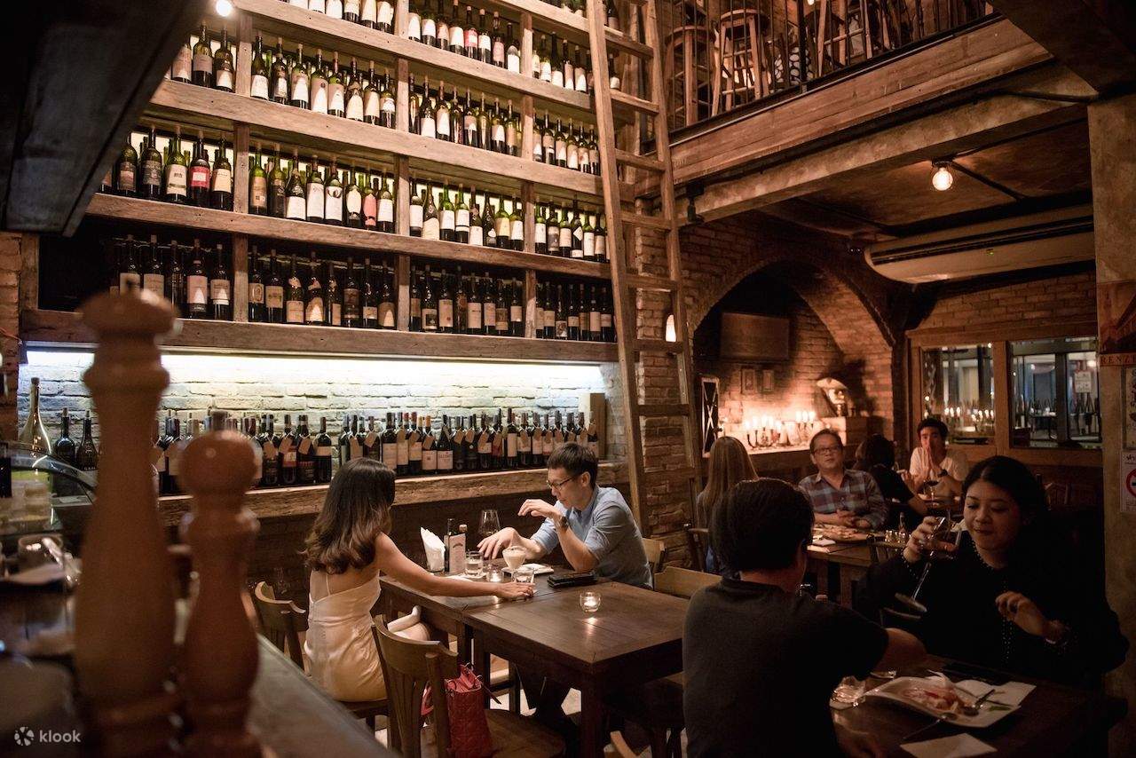 Cantina Wine Bar & Italian Kitchen in Ari, Bangkok