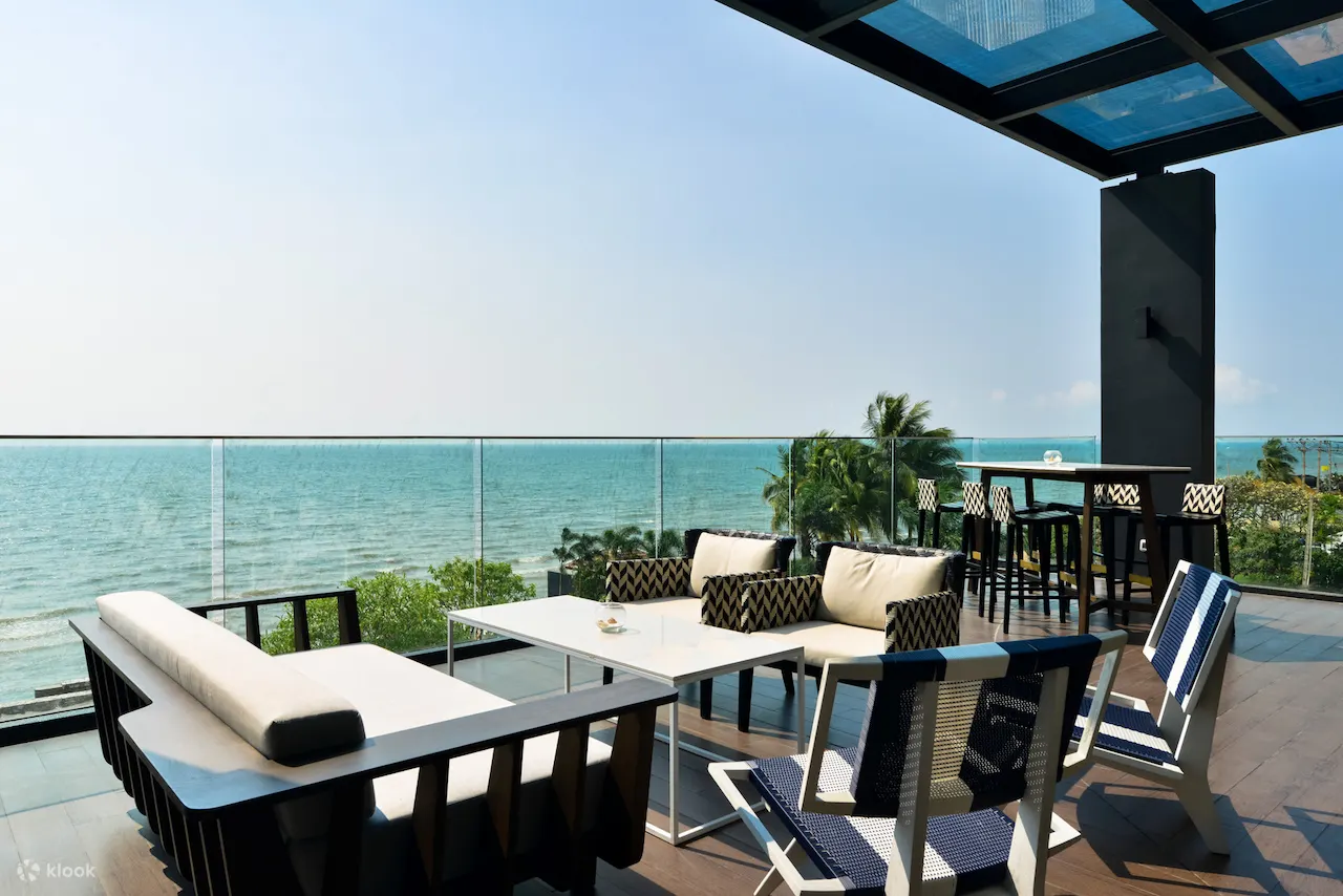 芭堤雅纳仲天维兰达度假村 ISEA Sky & The Jetty
