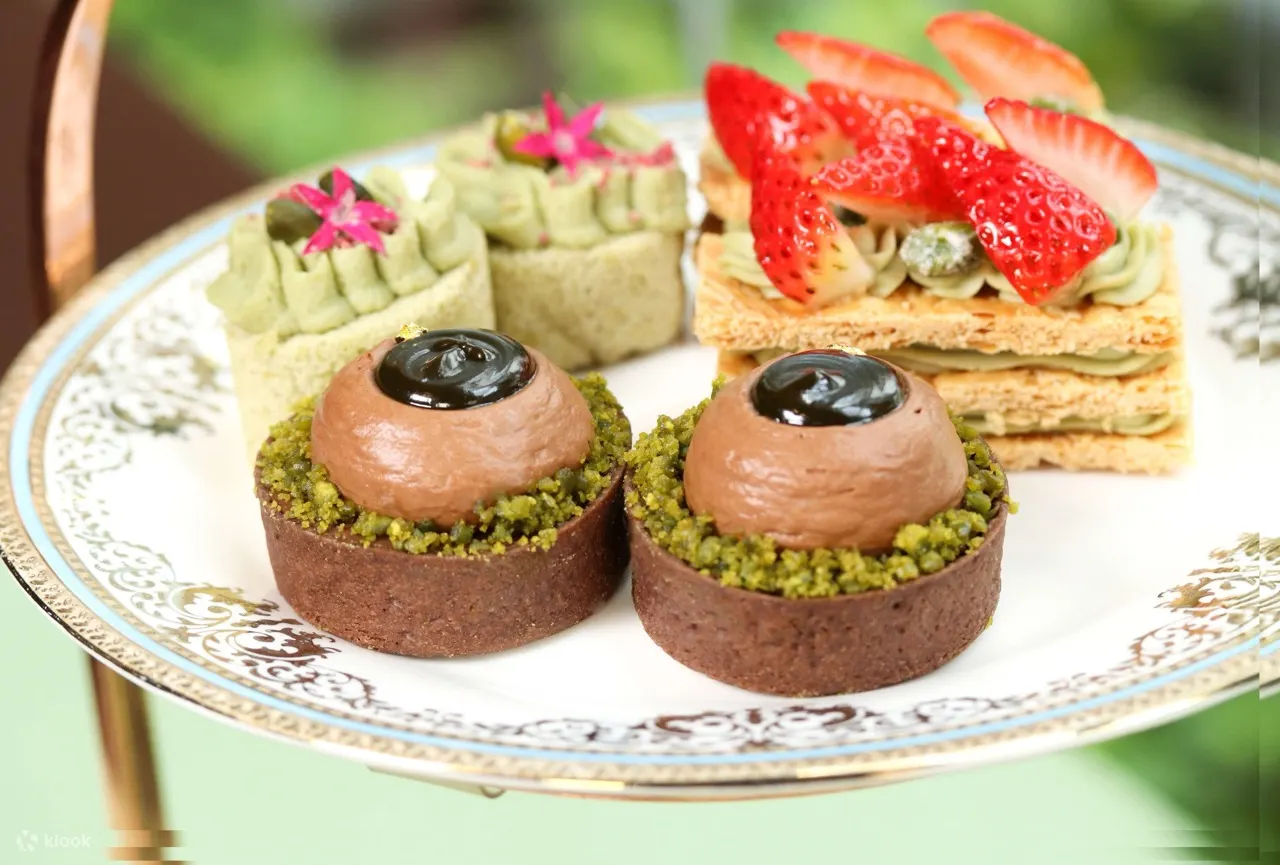 Hotel Alexandra Cafe A | Brunch Buffet, Lunch Buffet, Dinner Buffet, Afternoon Tea Set