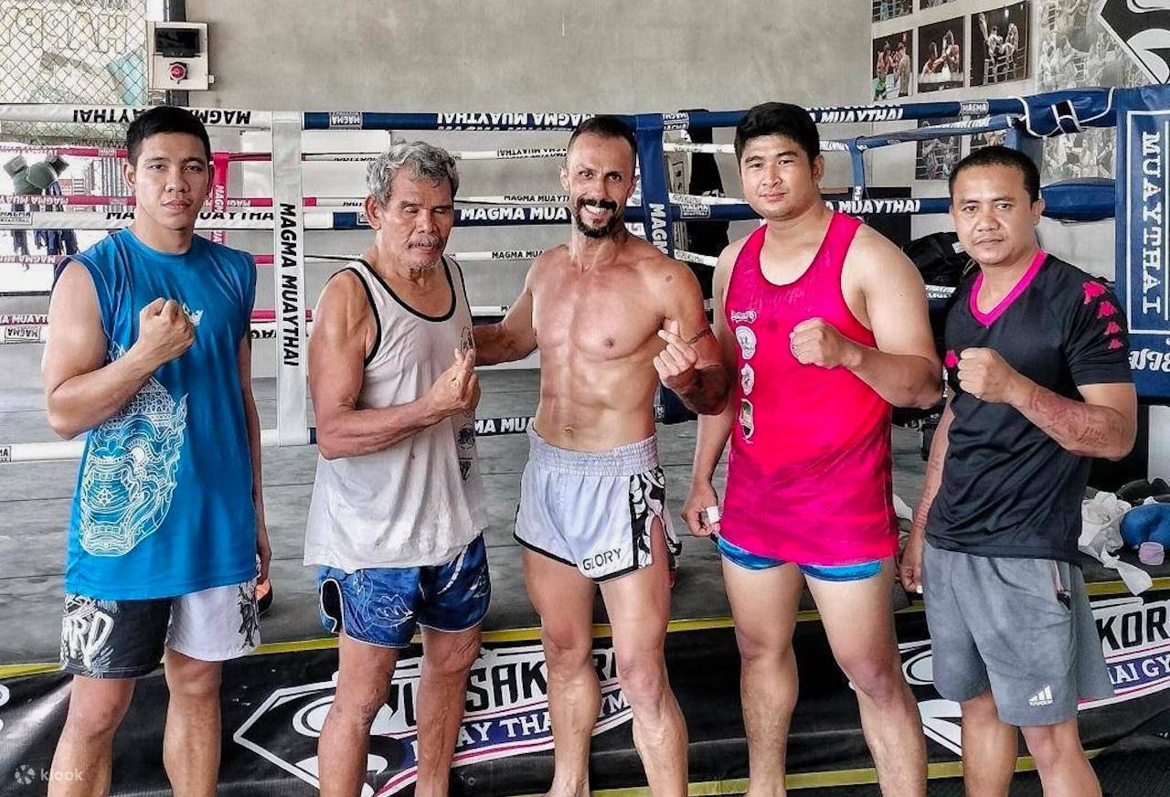 คลาสสำหรับผู้เริ่มต้นเหล่านี้ปรับให้เหมาะกับระดับความฟิตและความสามารถในการชกมวยของคุณค่ะ