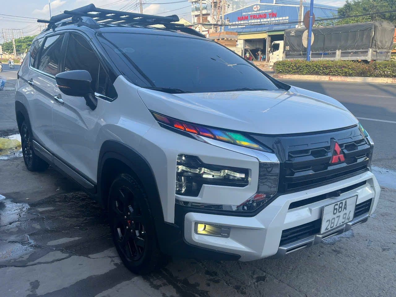 休旅车／面包车