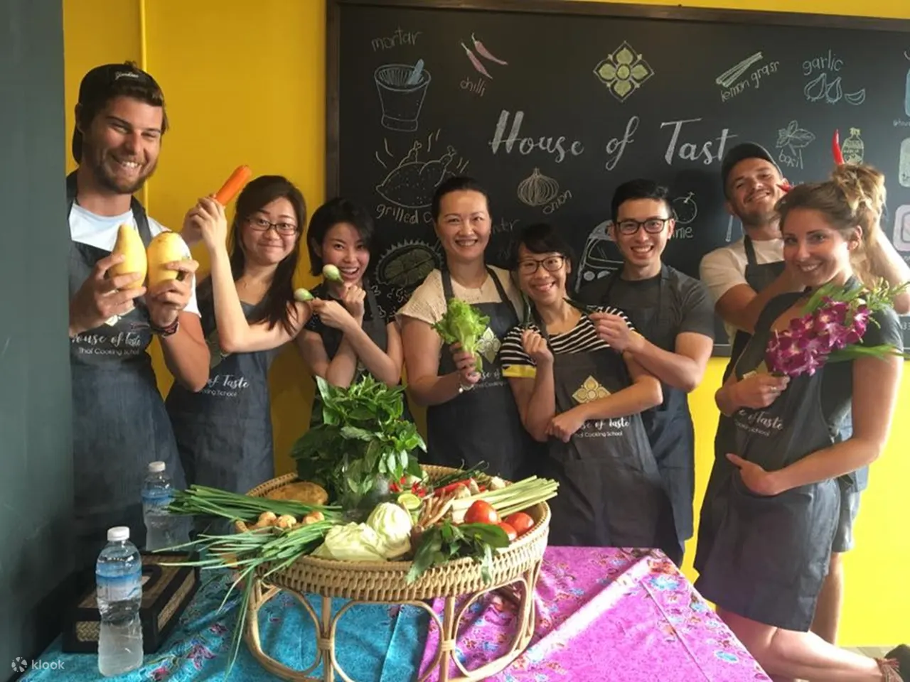 品味之家|泰国烹饪实作课程与市场之旅
