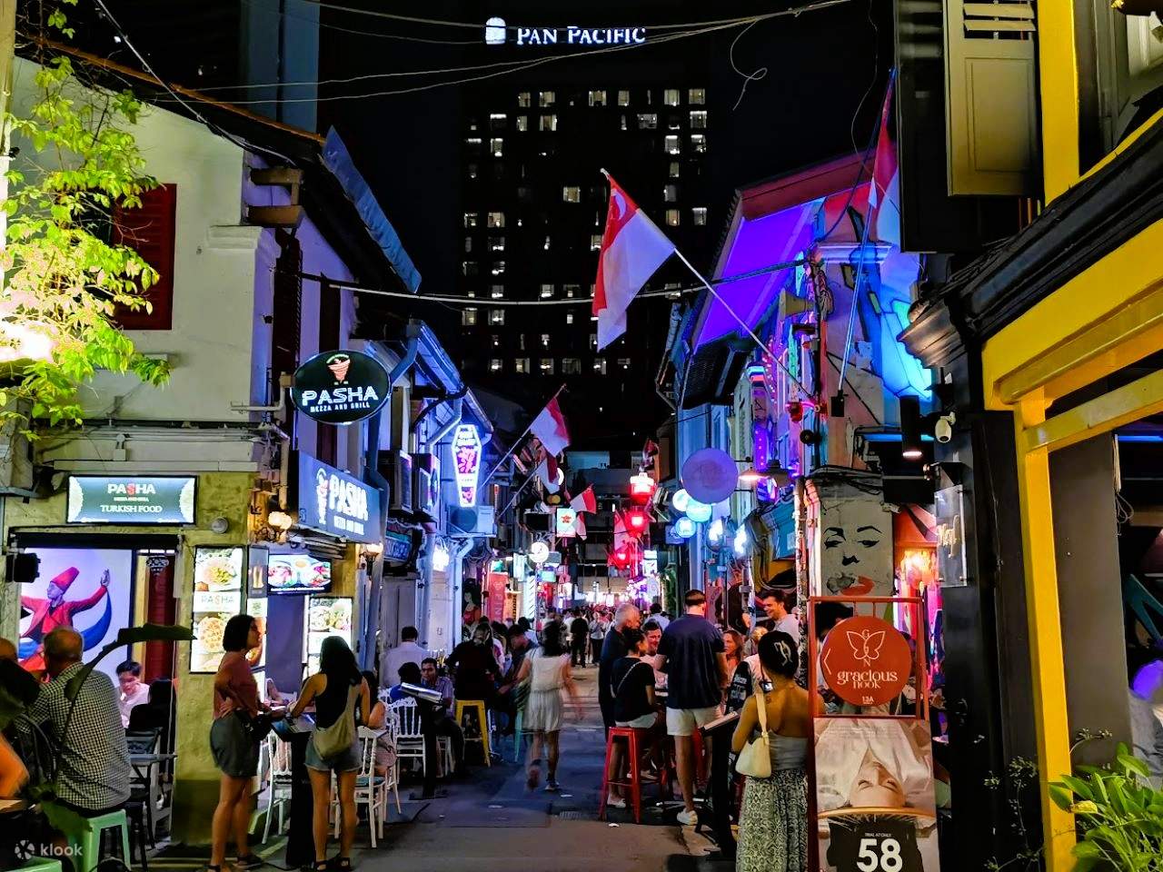 길거리 음식 및 소수민족 거주지 킥스쿠터 투어 - 클룩 Klook 한국