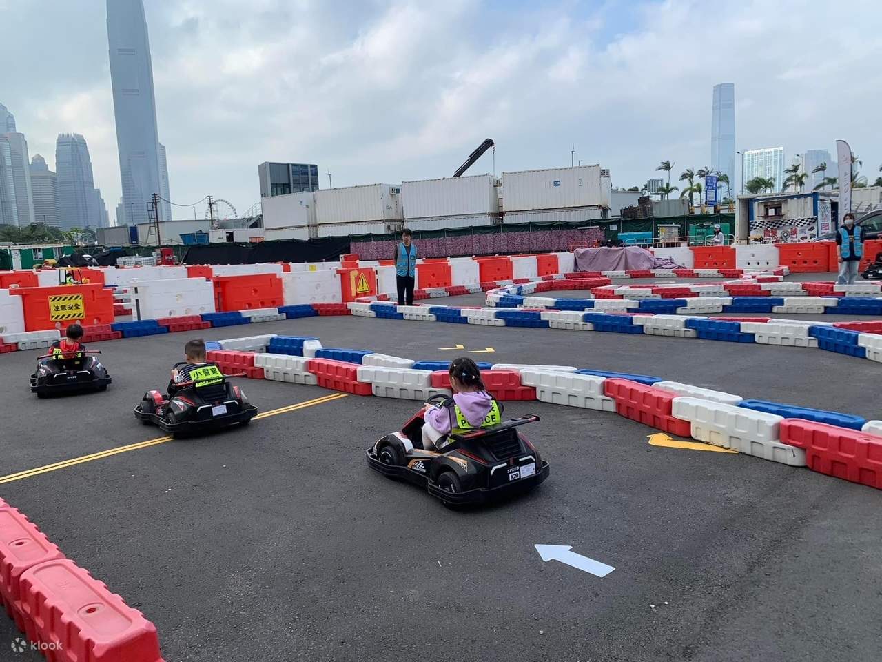 Lung King No., 8 - Wan Chai Children Ride