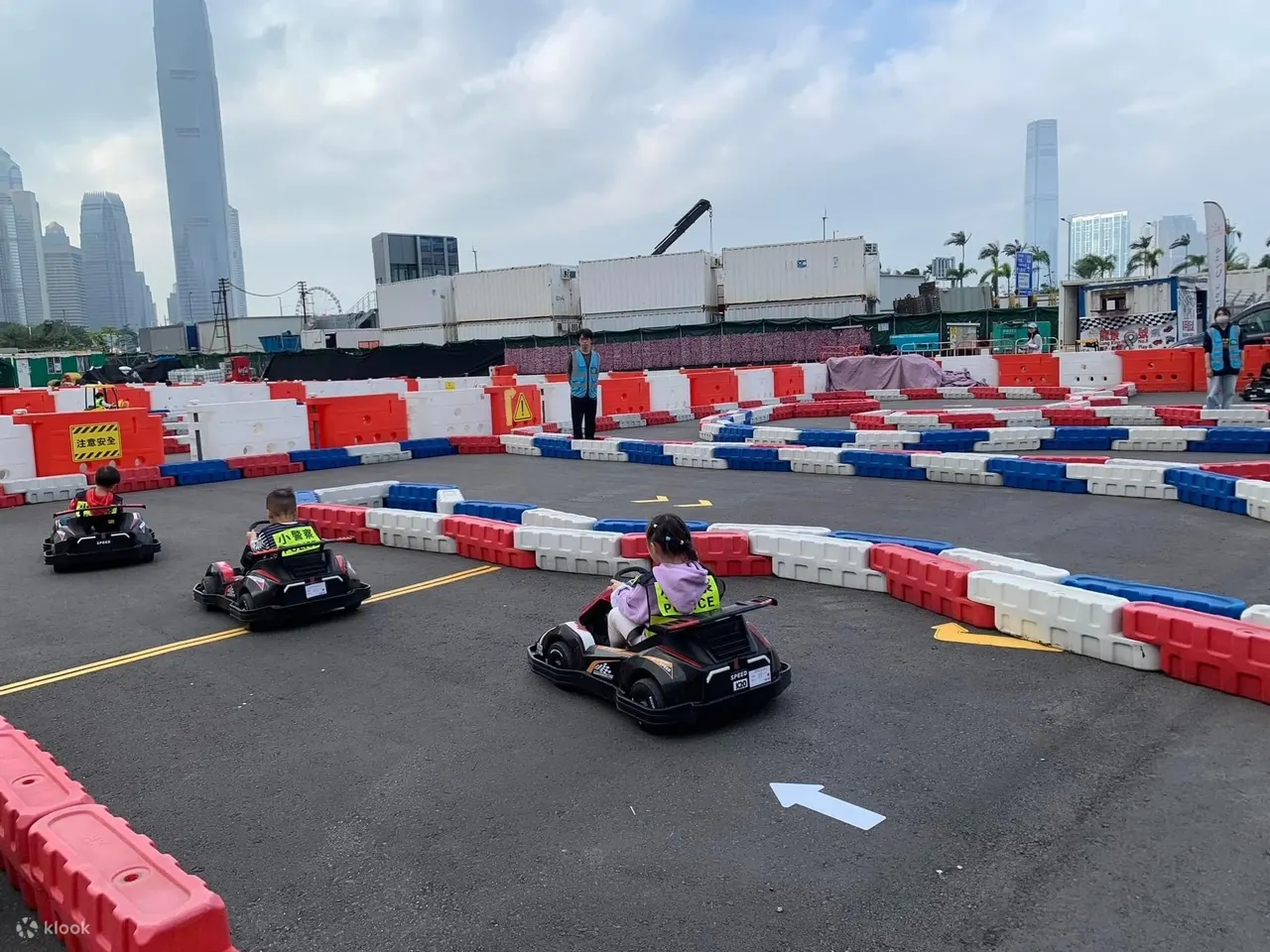 Lung King No., 8 - Wan Chai Children Ride