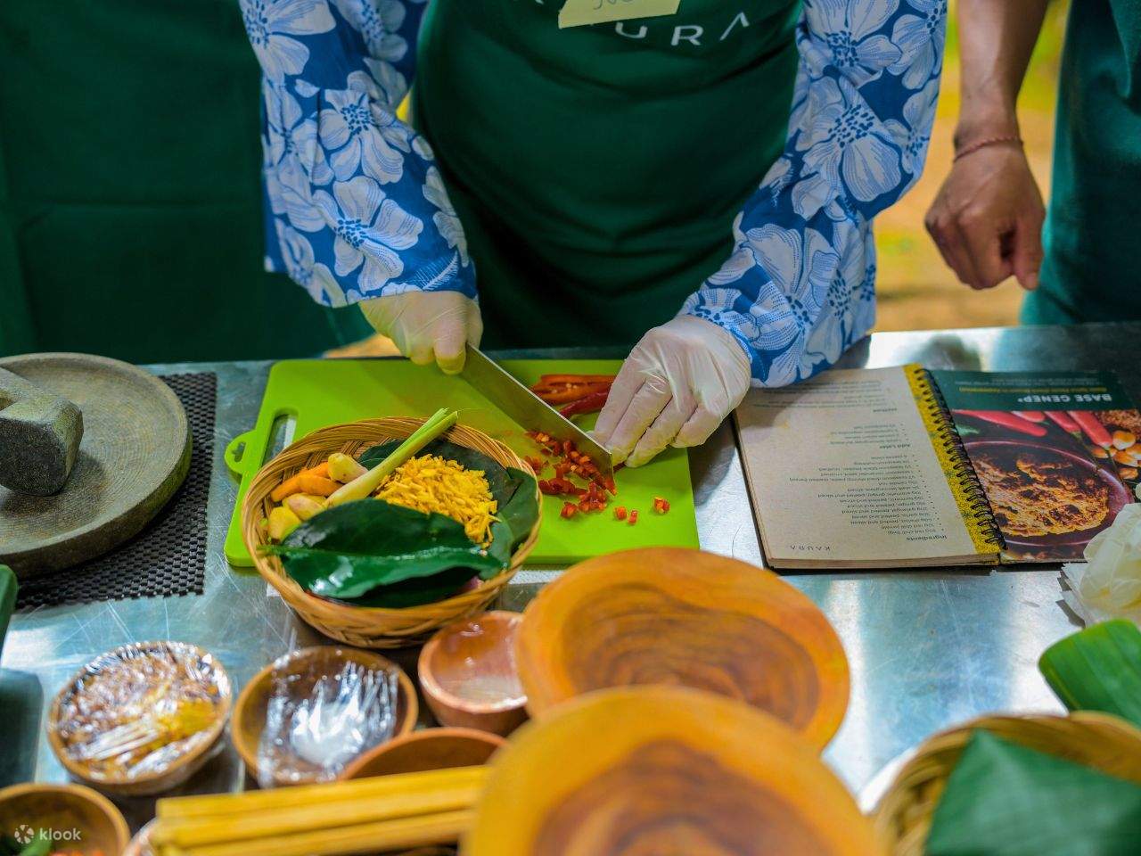 Kelas Memasak Kaura dan Lawatan Berjalan Kaki Kampung di Bali