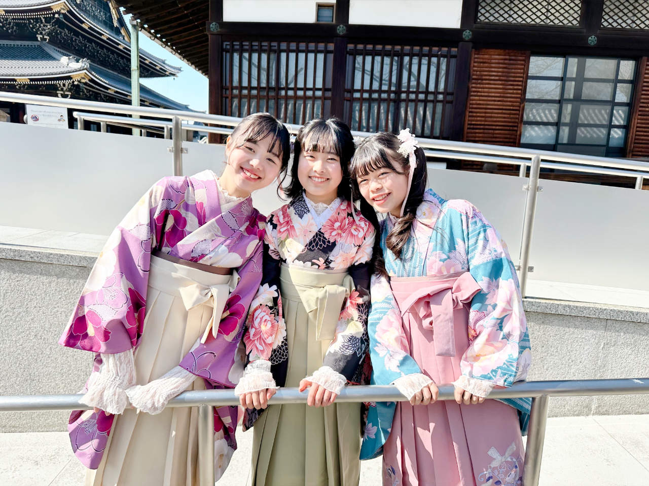 Location de kimonos (fournie par Kimono Rental Wargo, magasin de Kanazawa Korinbo)