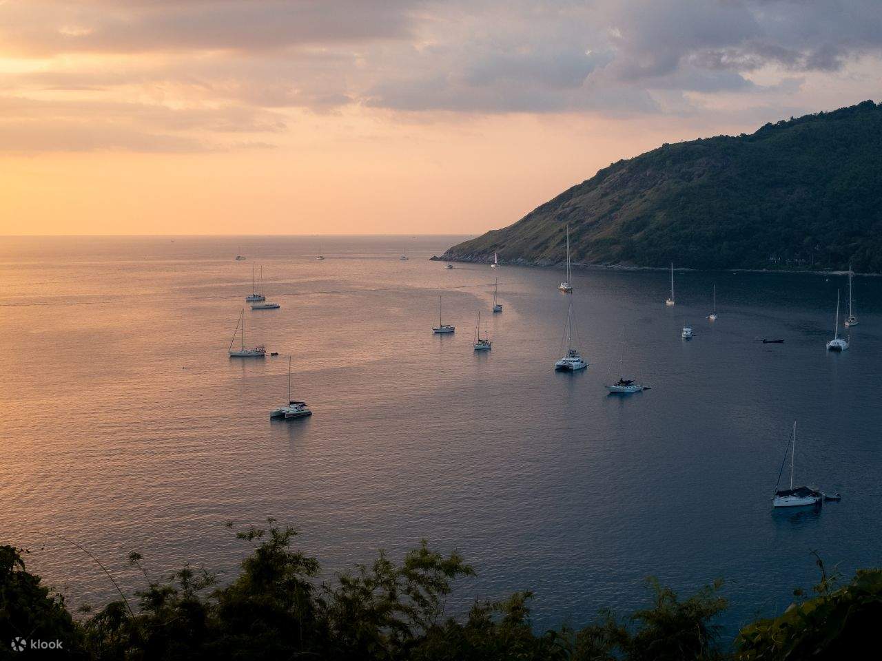 Phuket: Sunset Views & Seafood Market Dinner Guided Tour