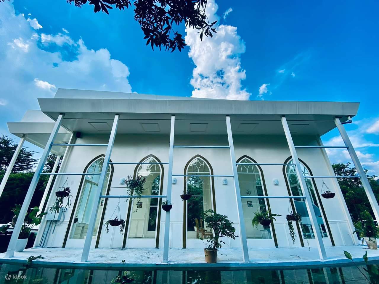 타오위안 곡창 장원 - 화이트 워터 교회