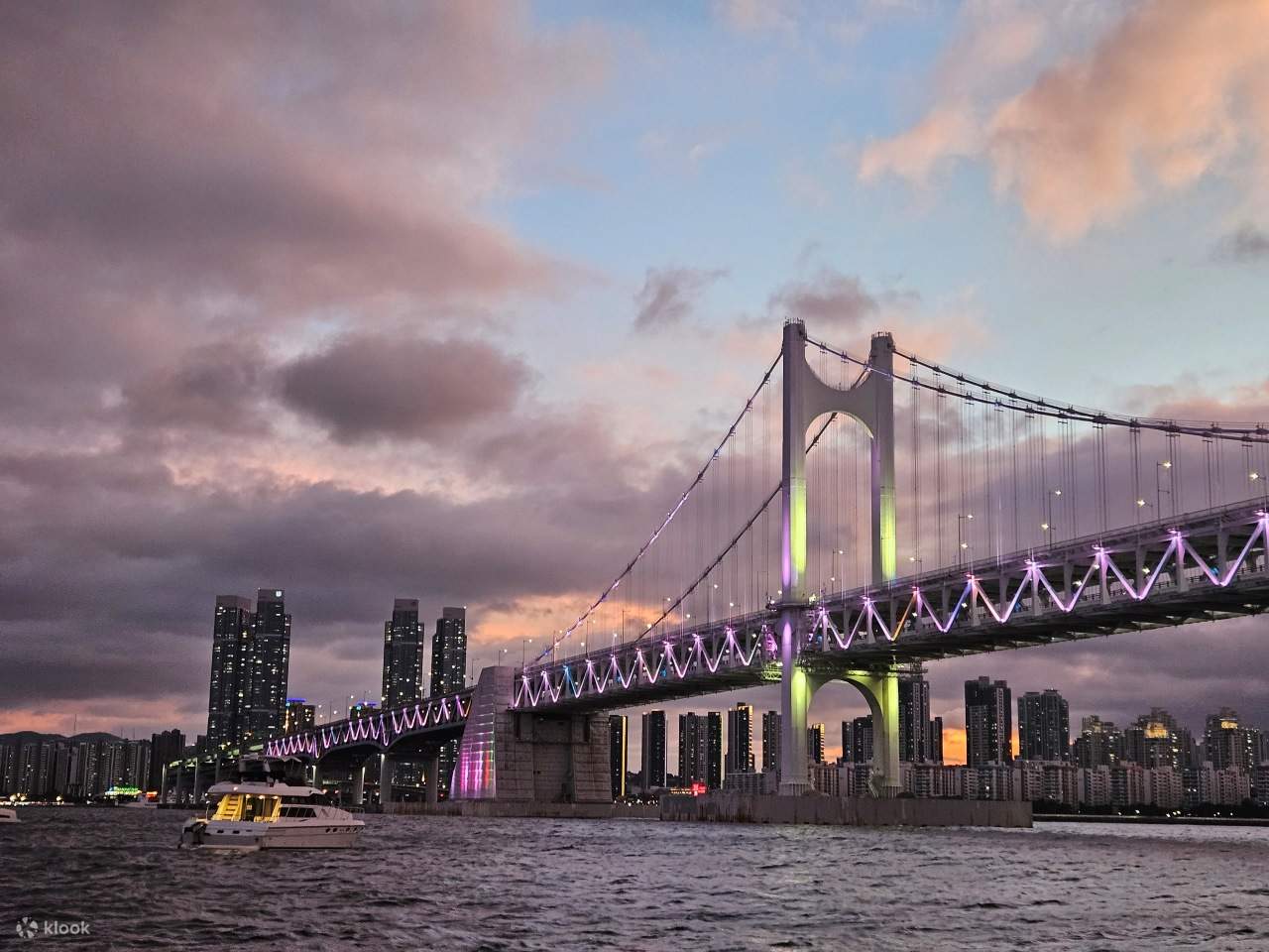 Tour Du Thuyền ở Busan