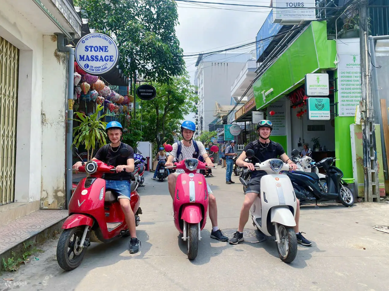 顺化市的电动自行车/电动滑板车出租