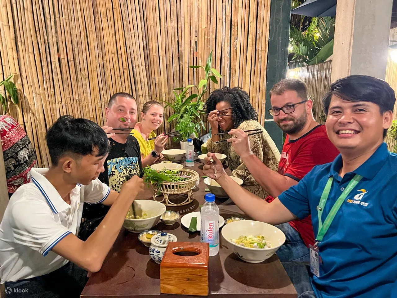暹粒嘟嘟车当地街头美食体验