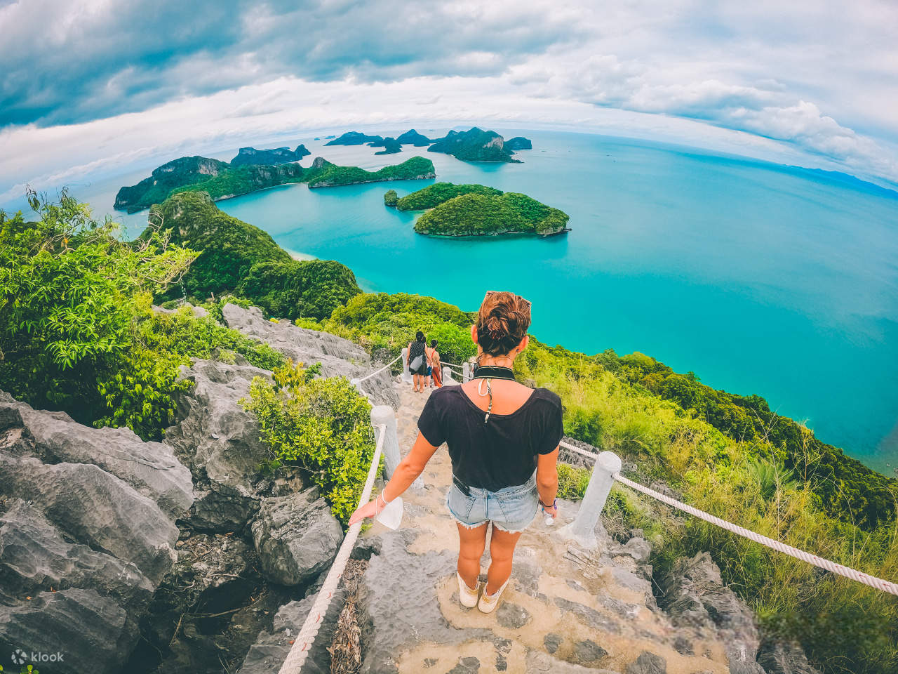 Deslumbra con el impresionante paisaje alrededor del Parque Marino de Ang Thong