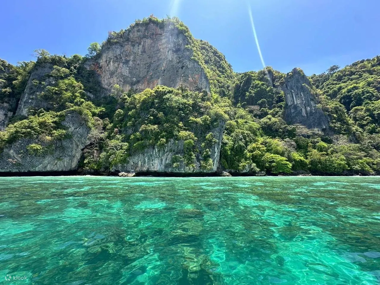 This image has an empty alt attribute; its file name is PhiPhi,MayaBay,andKhaiIslandSpeedboatTourfromPhuket.webp