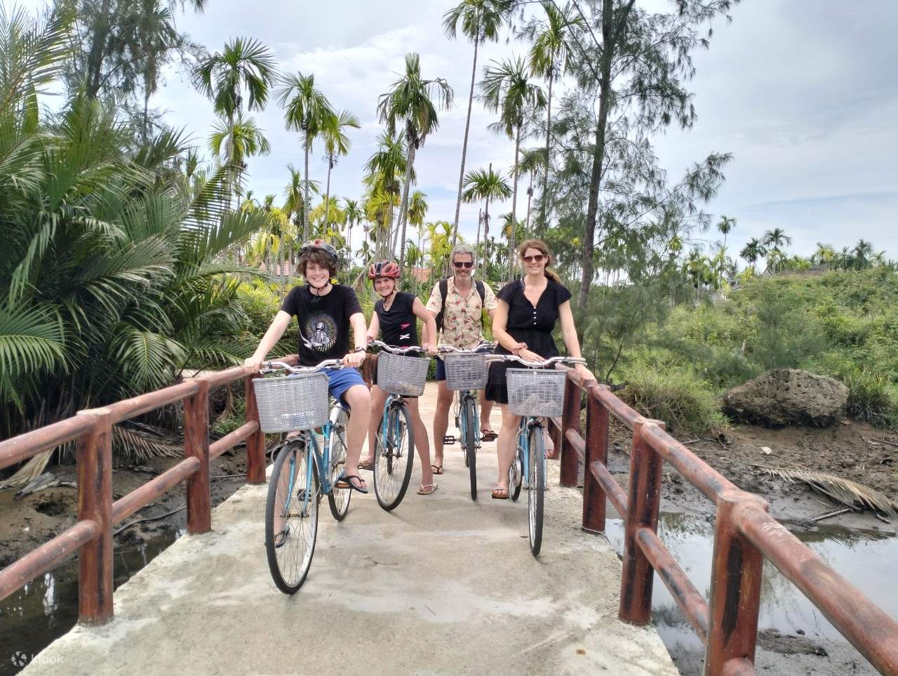 Biking and Cooking Experience in Hoi An