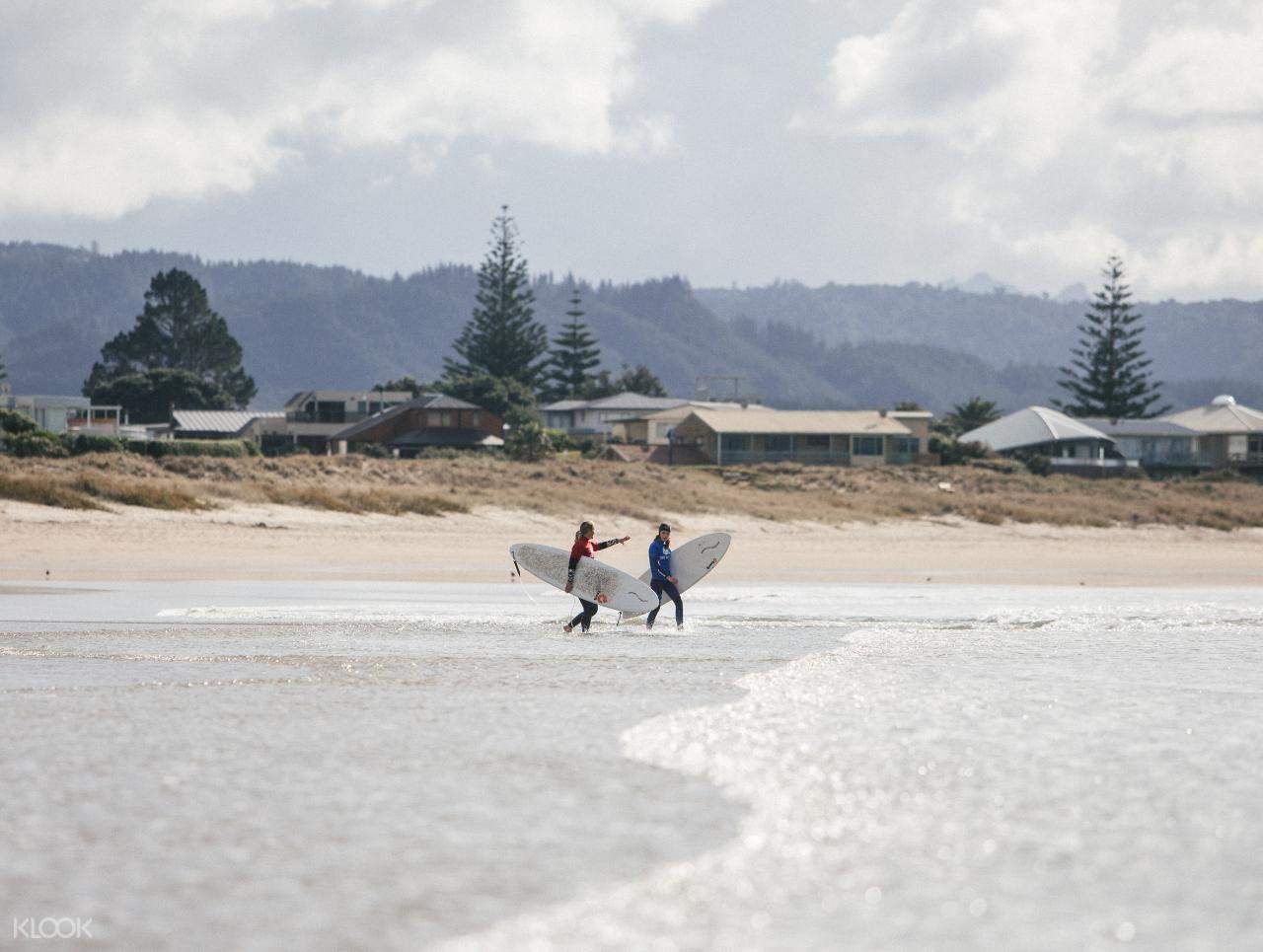 Surfing Group Lesson at Whangamata Beach