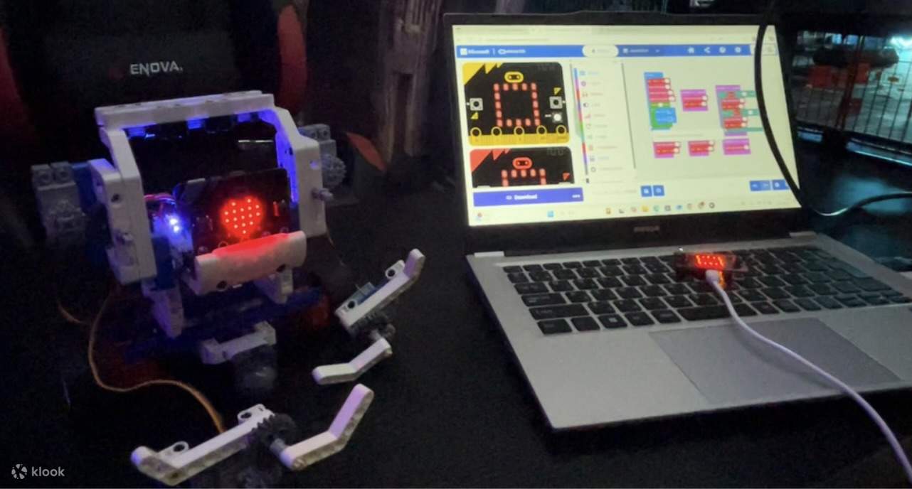 Esperienza di Imbarco e Pilotaggio di Robot Gigante a Tokyo