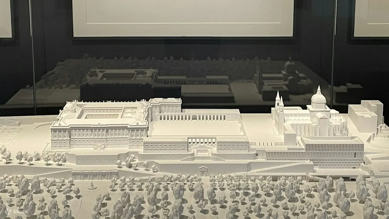 从皇家收藏画廊欣赏马德里令人惊叹的城市景观全景