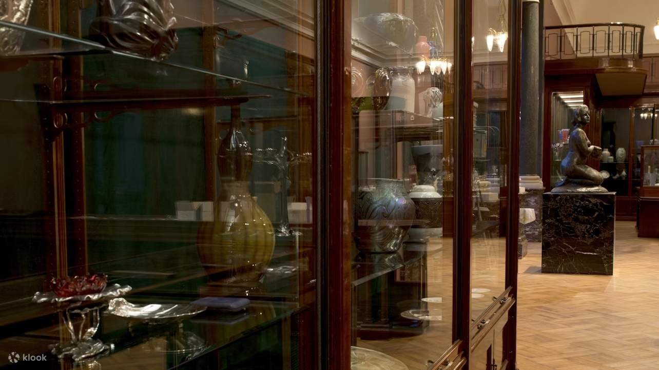 Masuki dunia artefak, seni, dan sejarah dengan tiket Anda ke museum