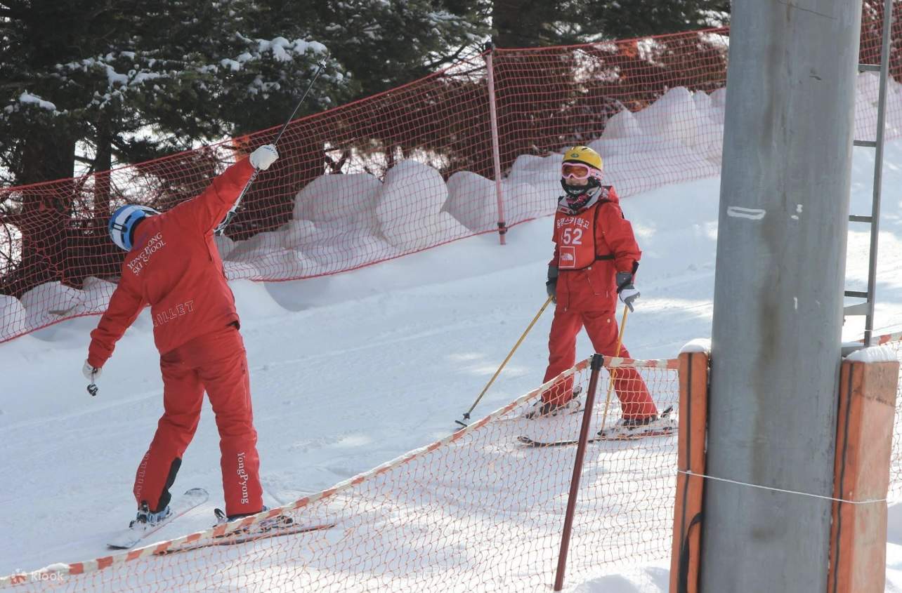 龍平官方滑雪學校滑雪課程