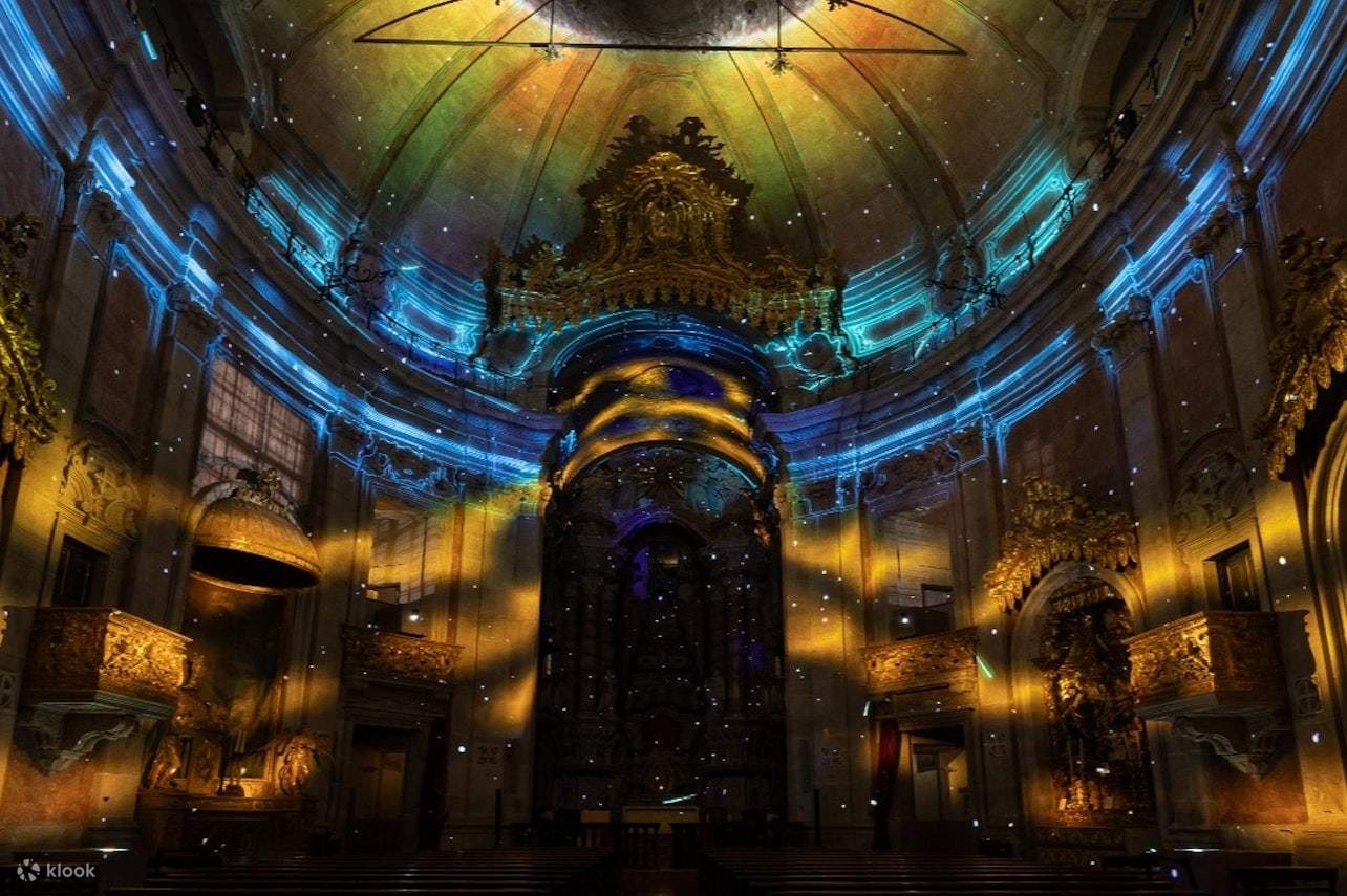 Vé Spiritus Light Show tại Nhà thờ Clerigos ở Porto Klook Việt Nam