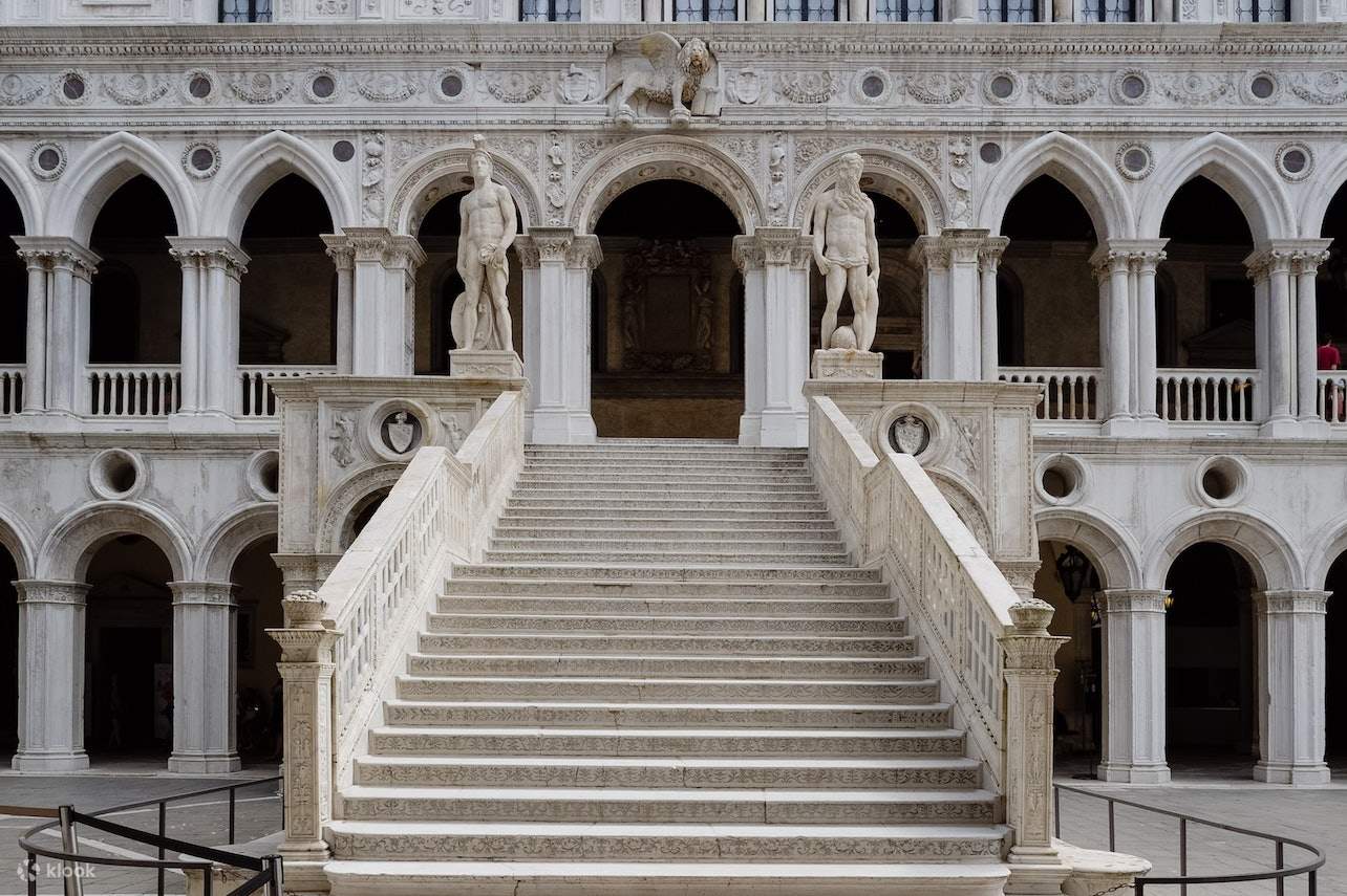 Escaliers du Palais des Doges