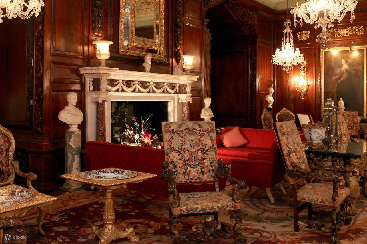 Bahagian dalam Warwick Castle