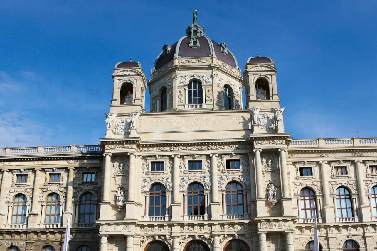Discover world-class art masterpieces at Vienna’s magnificent Kunsthistorisches Museum, a cultural treasure
