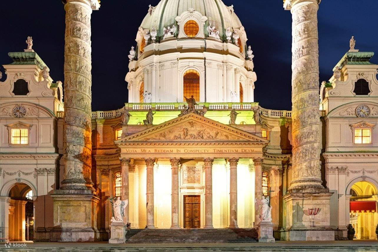 Pemandangan Gereja St. Charles