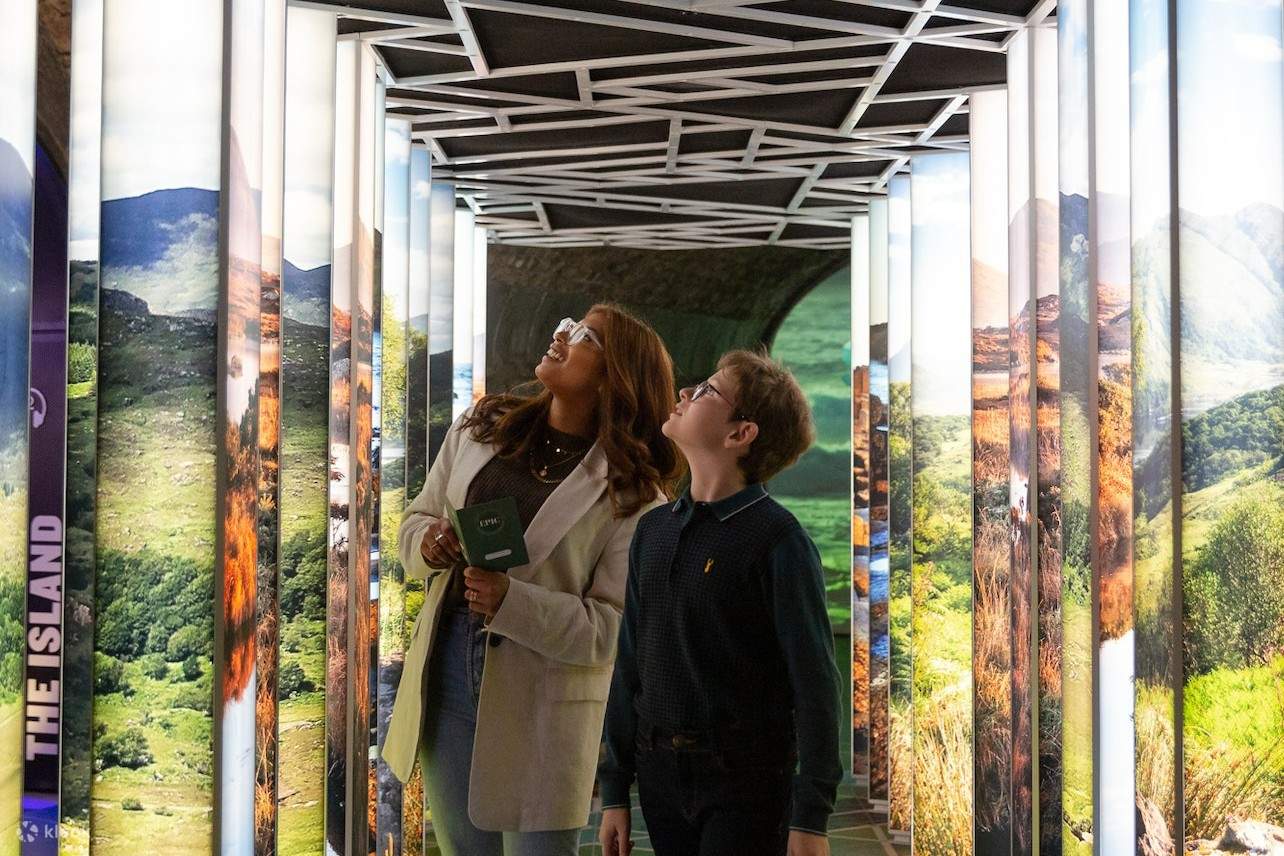 Explore Exposiciones Interactivas