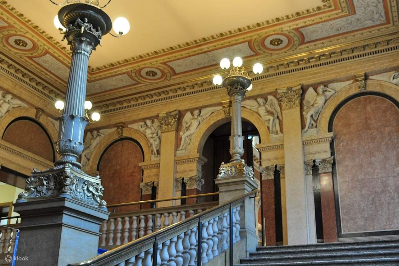 Nikmati muzik abadi oleh Mozart dan Strauss di Istana Bursa Saham Lama Vienna