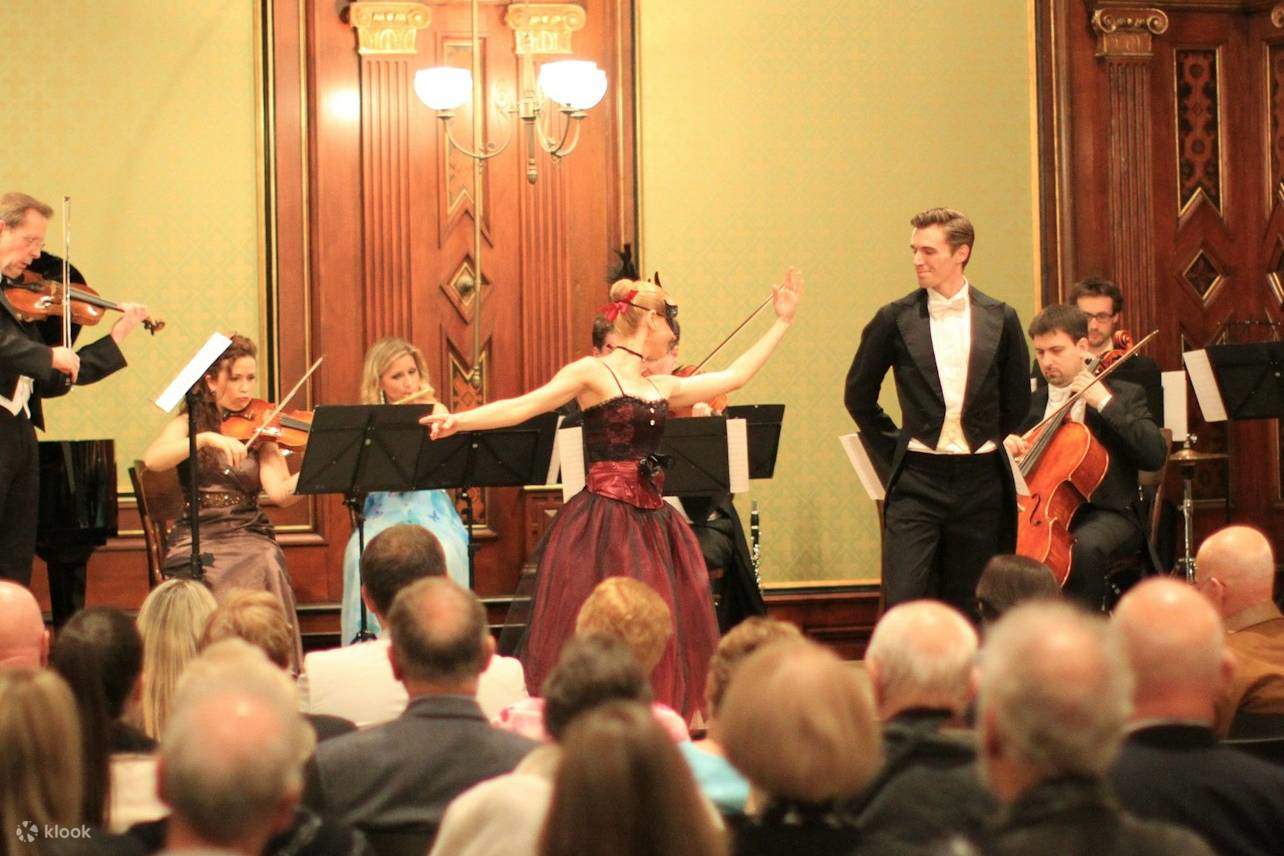 Rayakan warisan musik Wina di Palais Eschenbach, yang dibangun oleh Kaisar Franz Josef I