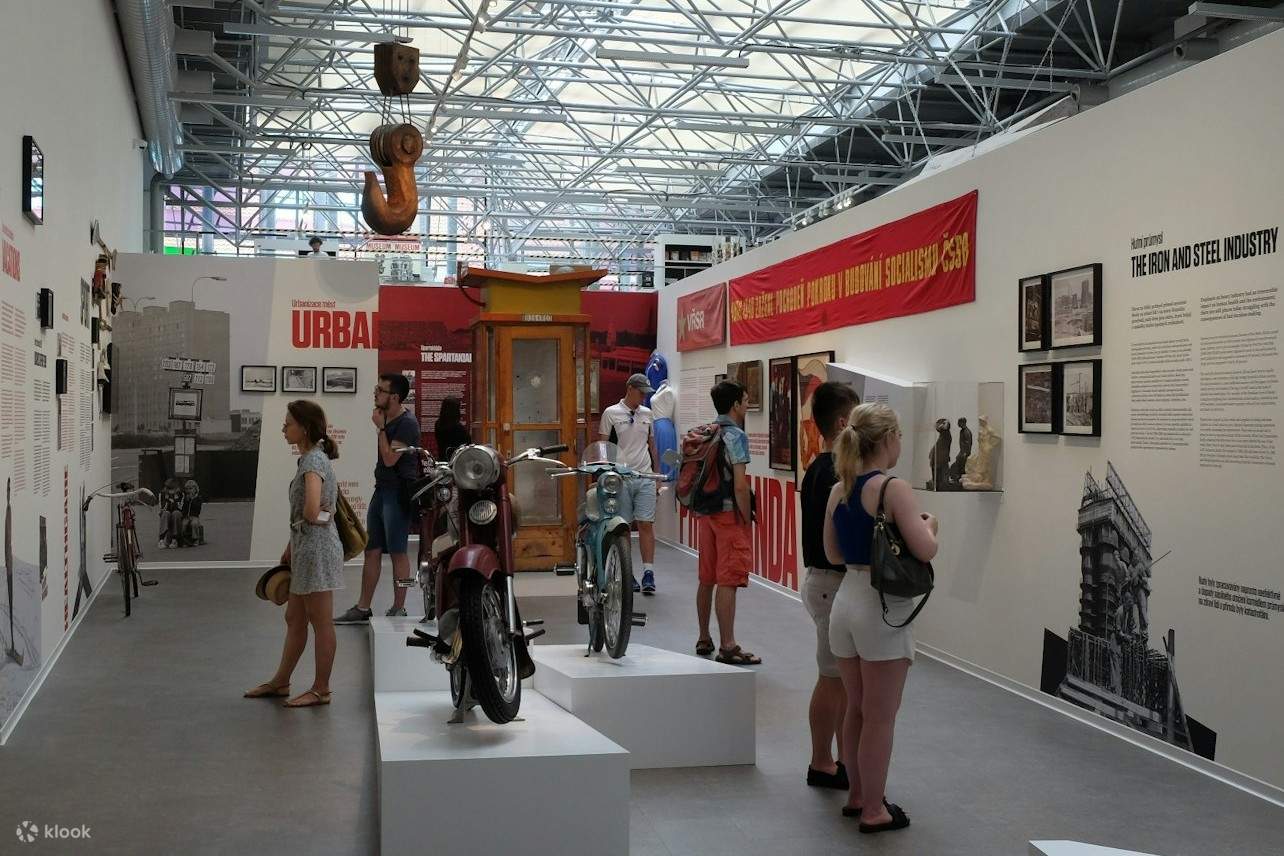 El Museo del Comunismo está lleno de visitantes