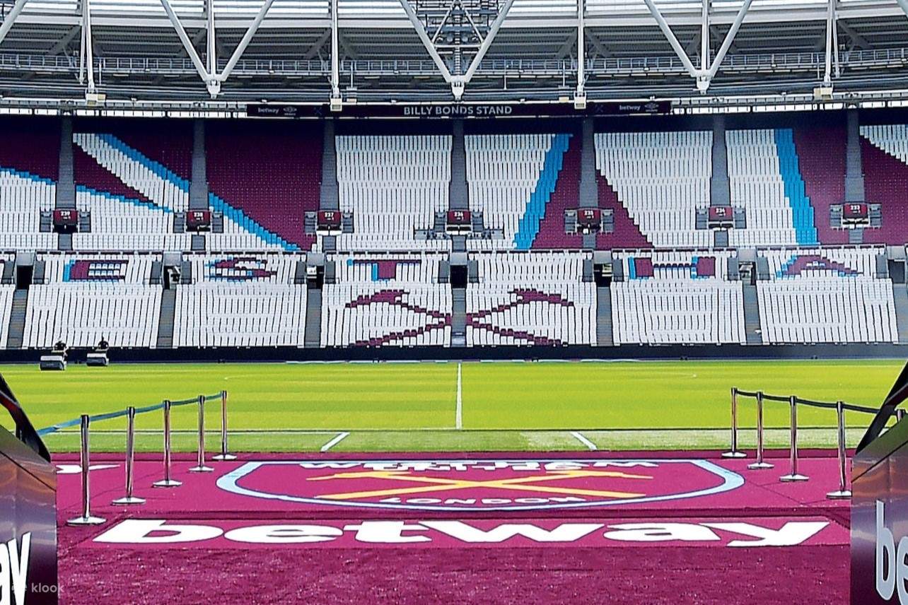 london-stadium-join-in-75-minutes-landmark-tour-klook