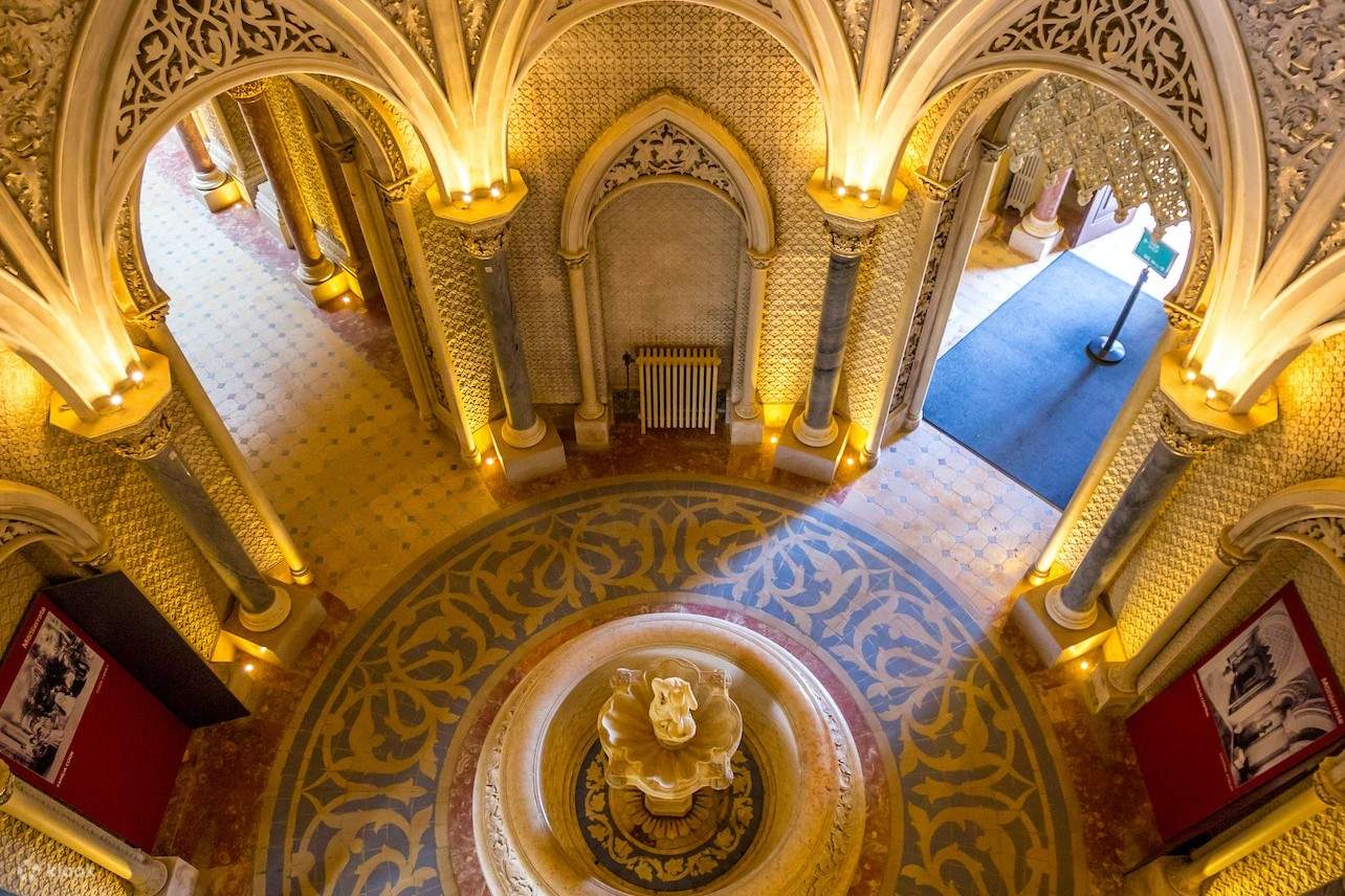 몬세라트 궁전 내부