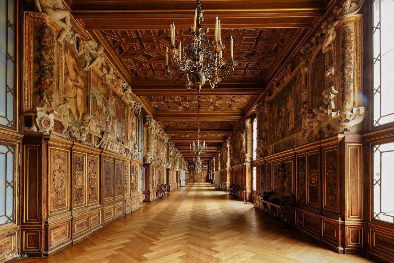 Picture/Photo: Francois 1er gallery, Chateau de Fontainebleau. France